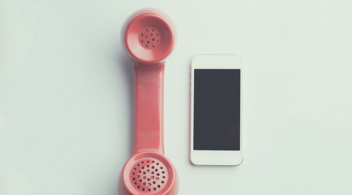 Ranking telefonów dla seniora. Top 10 najlepszych modeli