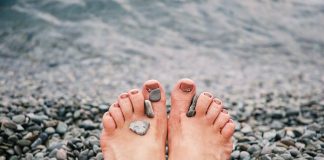 Kiedy zwykłe kremy nie pomagają, czyli jak dbać o stopy, które wymagają profesjonalnej pielęgnacji?