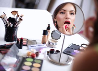 Kosmetyczki idealne na podróż i nie tylko