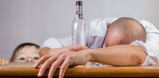 alkoholizm to problem dotykający całej rodziny uzależnionego