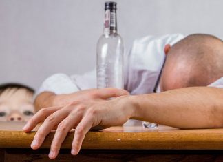 alkoholizm to problem dotykający całej rodziny uzależnionego