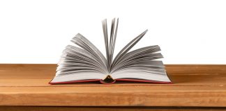 Gdzie wydrukować książkę – wydawnictwo czy drukarnia?