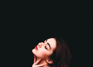 Jaki kolor włosów.