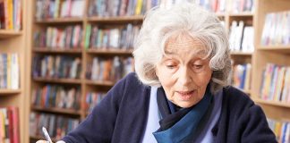 Opieka nad osobą starszą lub chorą – podstawowe zasady