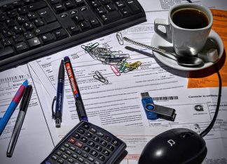 Praca na swoim. Jak się do niej przygotować?