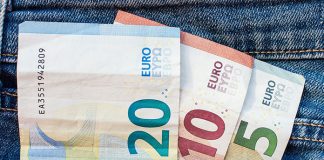 Pożyczka dla pracujących za granicą – czy można dostać ją w Polsce