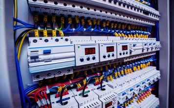 Aparatura elektryczna od ręki – od bezpieczników po systemy alarmowe Aparatura elektryczna