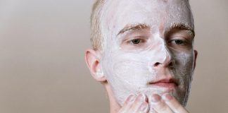 Pielęgnacja skóry trądzikowej krok po kroku