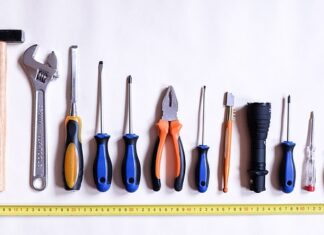 Jak naprawić korek Klik Klak w zlewie?