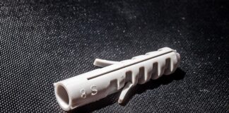 Jak łączyć drewno na kołki?