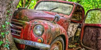 Czy po stwierdzeniu uszkodzenia obudowy kompresora powinno się wymienić tylko sam kompresor czy coś jeszcze?