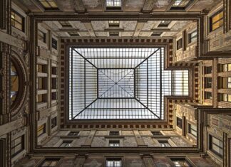 Jak zrobić właź na dach? Jak zrobić właź na dach?