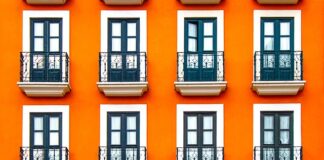 Czym umyć szyby z ledami?