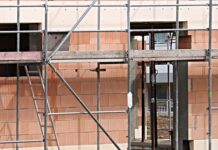 Czym ocieplić okno dachowe od wewnątrz?