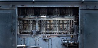 Dlaczego dzwonią zawory?