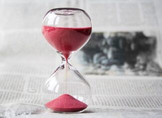 Jak obliczyć czas ładowania kondensatora? Jak obliczyć czas ładowania kondensatora?