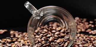 Jak dbać o szklany dach?