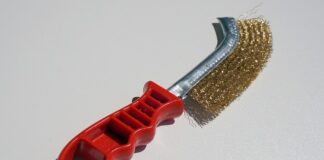 Czy ocet usuwa rdzę?