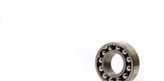 Czy panewka stuka na zimnym silniku?