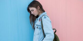 Jak odnowić stara kurtkę skórzaną?