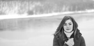 Jak powinna leżeć kurtka skórzana?