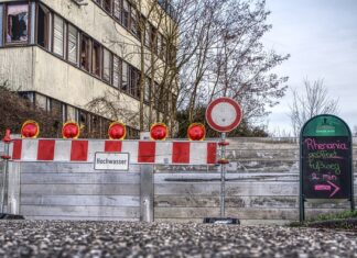 Jak sprawdzić szczelność uszczelki w lodówce? Jak sprawdzić szczelność uszczelki w lodówce?