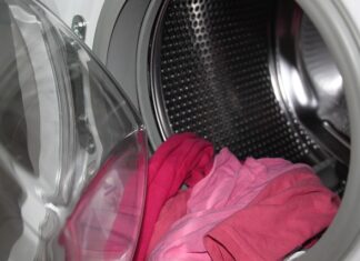 Co jest potrzebne do prania tapicerki samochodowej?