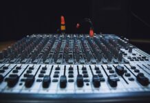 Co daje wymiana tłumika końcowego?