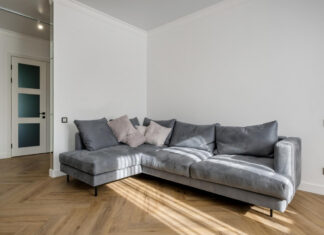 Jak dobrać narzutę do narożnika