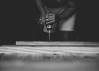 Czym jest popularna wiertarka udarowa SDS